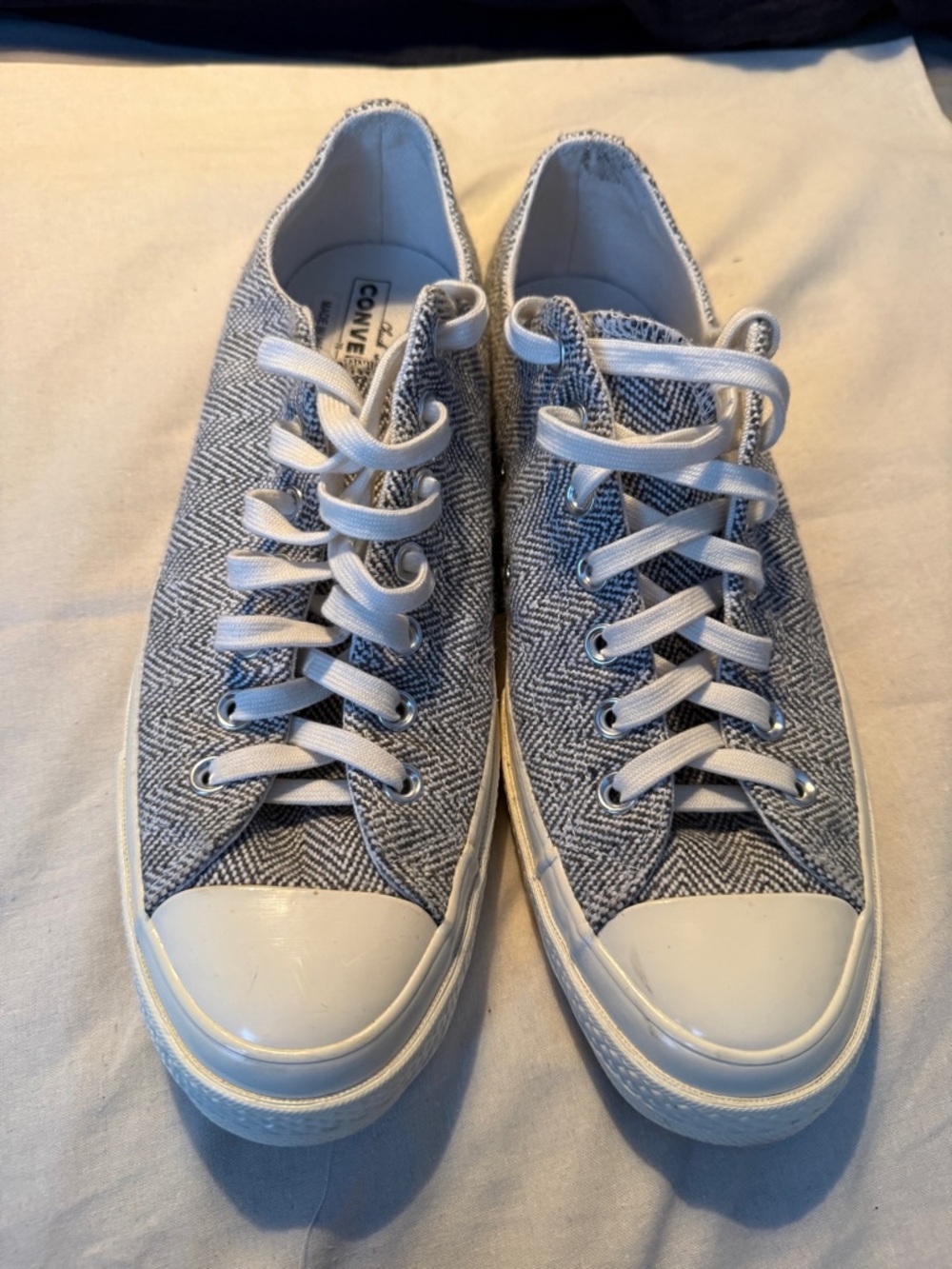 Converse Chuck Taylor Renew shoes 
Men Size 10